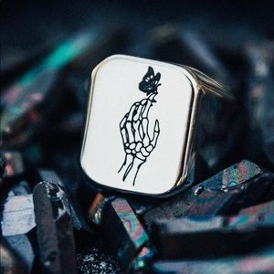 Tristen IkaIka Silver Butterfly Ring